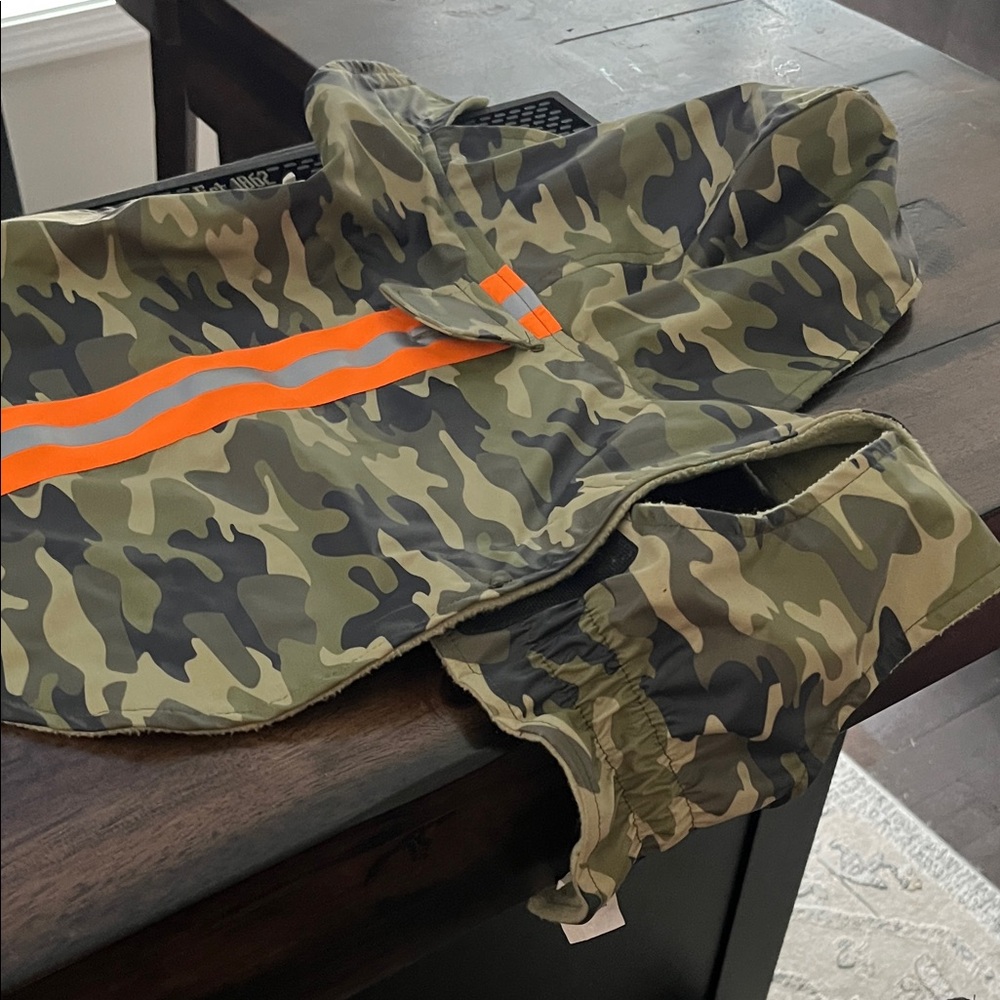 Berkshire raincoat Camouflage Dog Jacket with Orange Stripe